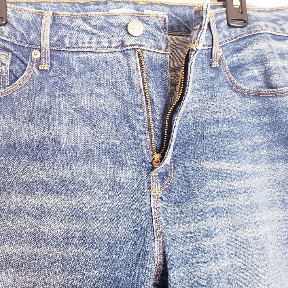 Old Navy Women's Straight Leg Jeans - Blue - Picture 7 of 10